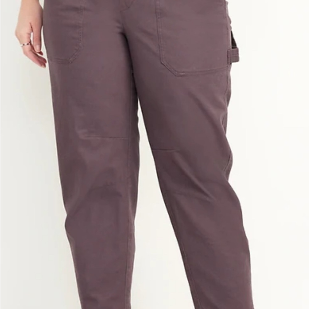 Old Navy Women's Straight Leg Pants in Dark Purple